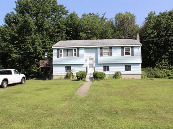 8 Howard George Ct, Salisbury, MA 01952