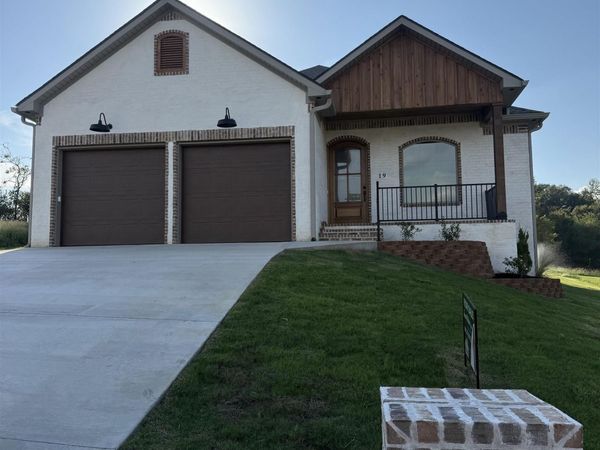 19 Southwind, Searcy, AR 72143