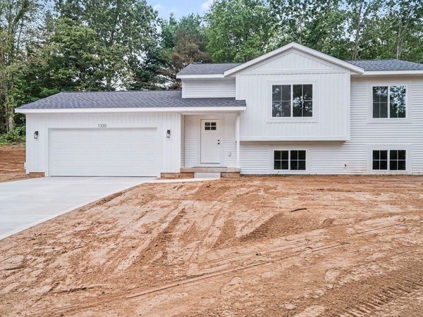 1330 Red Fox Court, Allegan, MI 49010