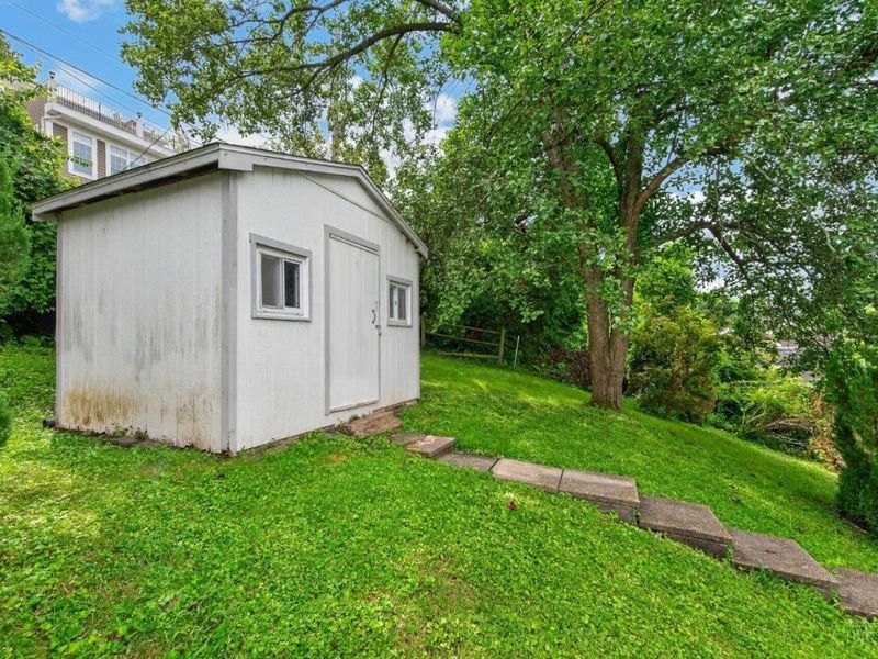 560 Delta Avenue, Cincinnati, OH 45226 Photo 59