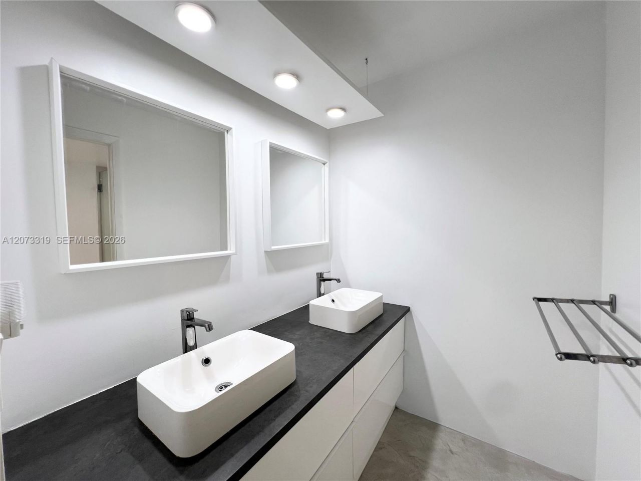 1666 West Ave , Unit 307, Miami Beach, FL 33139 Photo