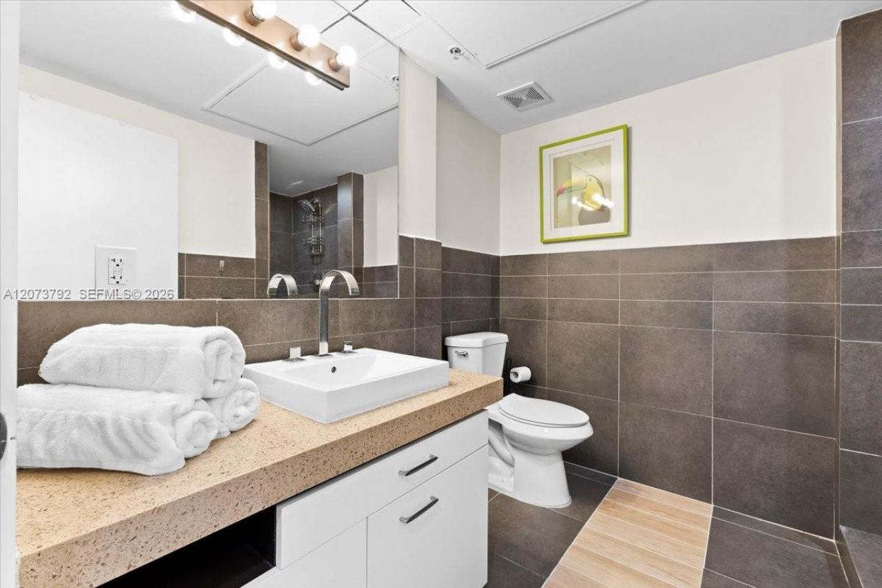 435 21st St , Unit 111, Miami Beach, FL 33139 Photo