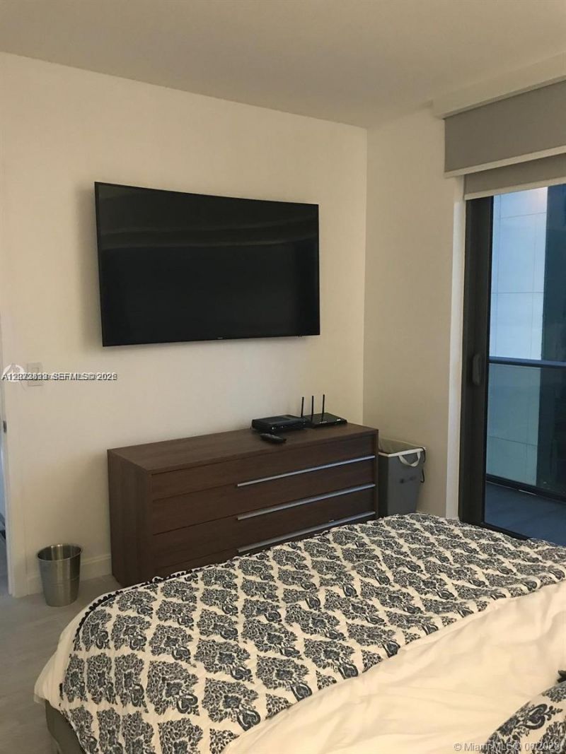 55 SW 9th St , Unit 2307, Miami, FL 33130 Photo