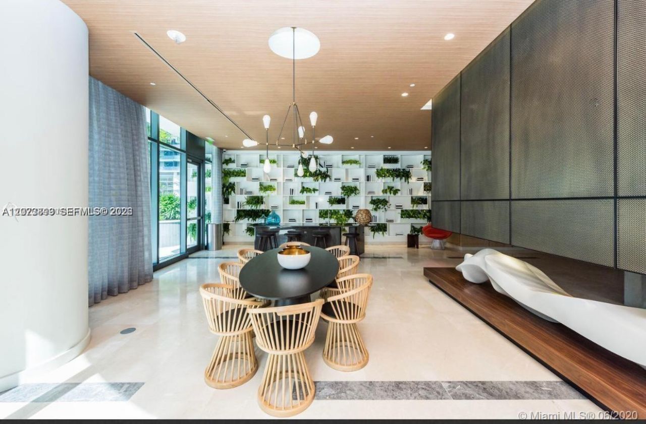 55 SW 9th St , Unit 2307, Miami, FL 33130 Photo