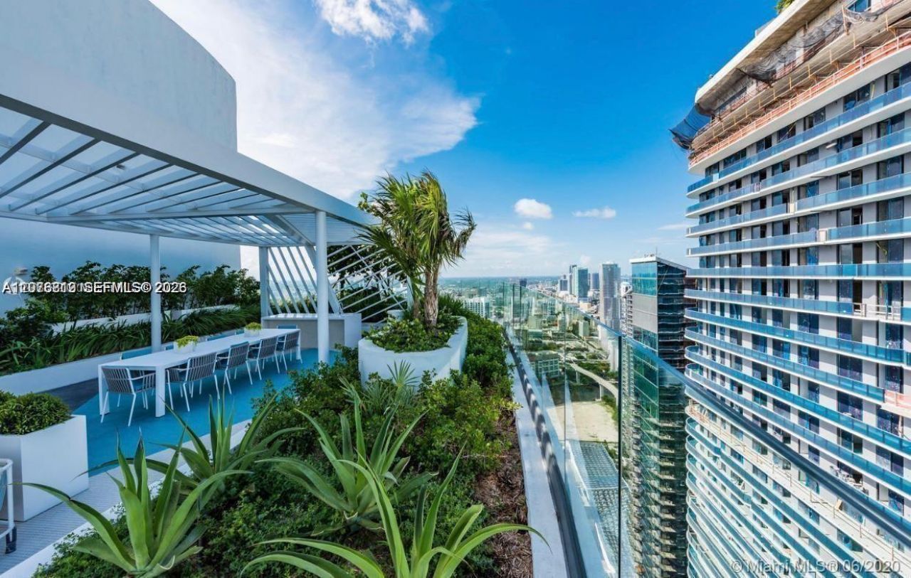 55 SW 9th St , Unit 2307, Miami, FL 33130 Photo