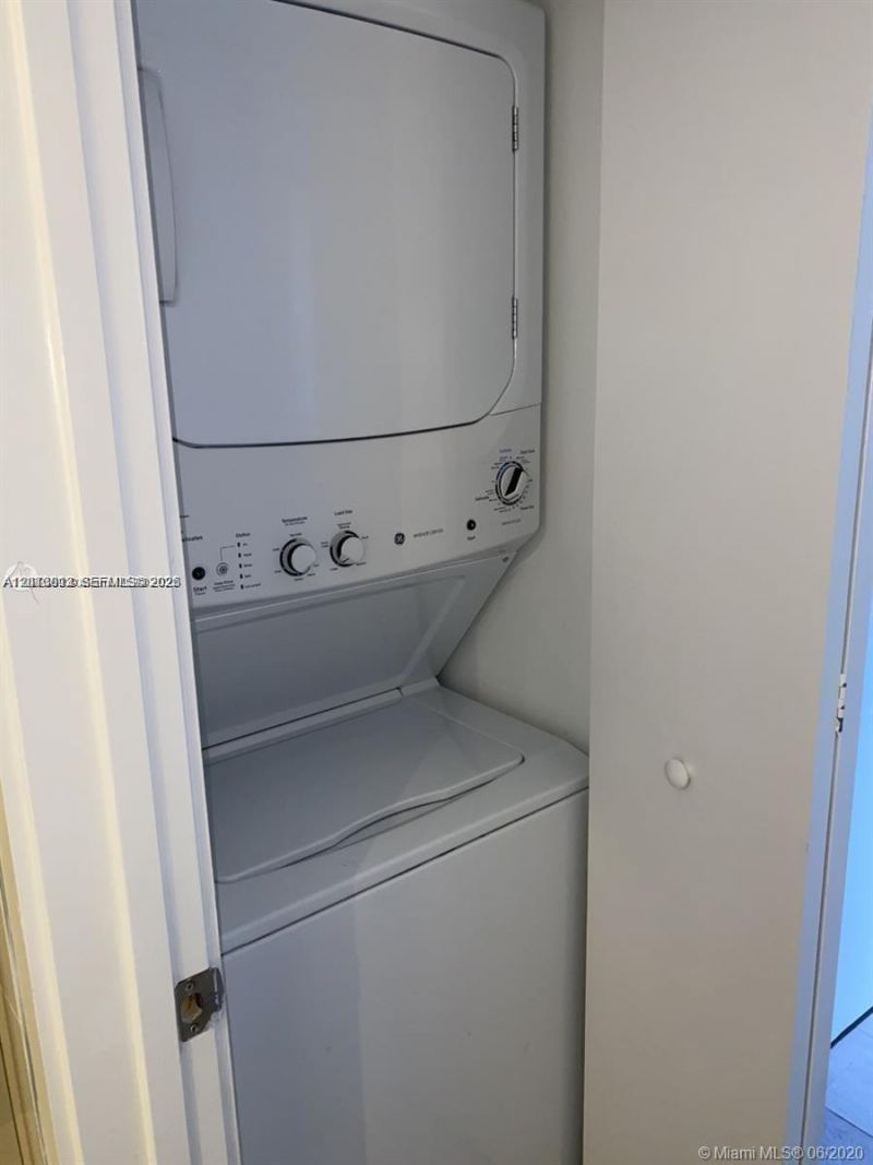 55 SW 9th St , Unit 2307, Miami, FL 33130 Photo