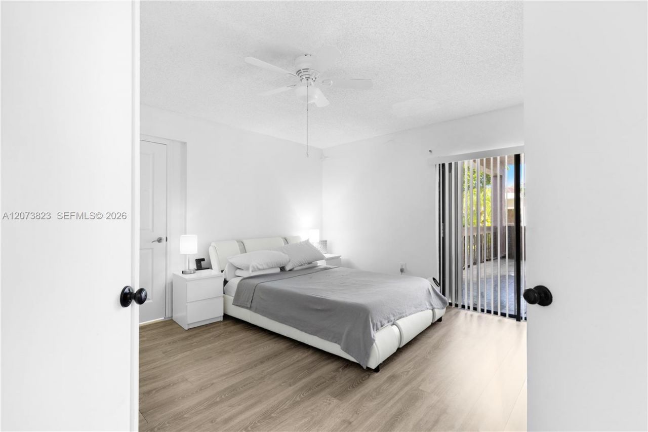 12990 SW 88th Ln , Unit B203, Miami, FL 33186 Photo