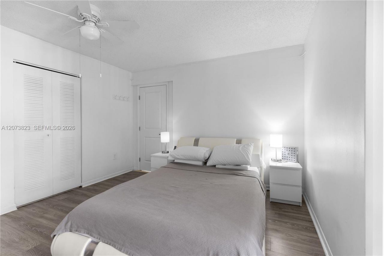 12990 SW 88th Ln , Unit B203, Miami, FL 33186 Photo