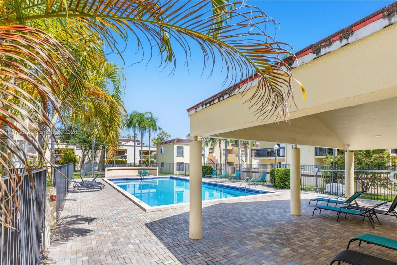 12990 SW 88th Ln , Unit B203, Miami, FL 33186 Photo