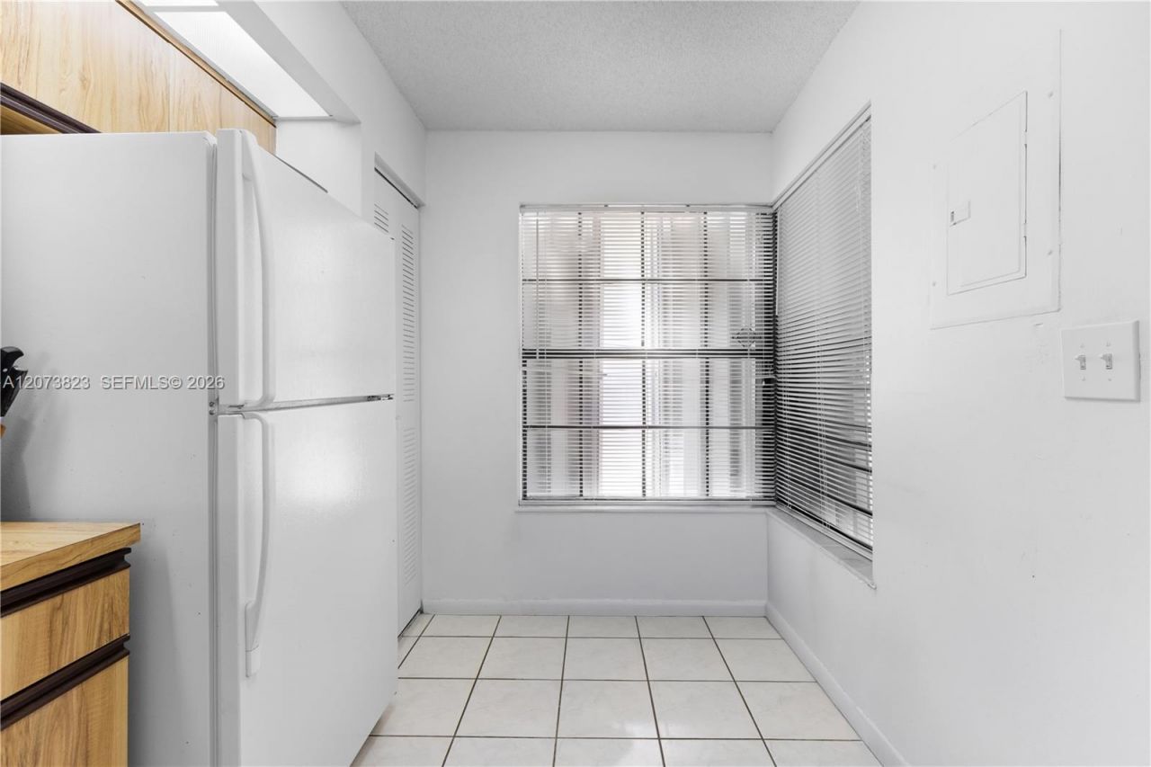 12990 SW 88th Ln , Unit B203, Miami, FL 33186 Photo
