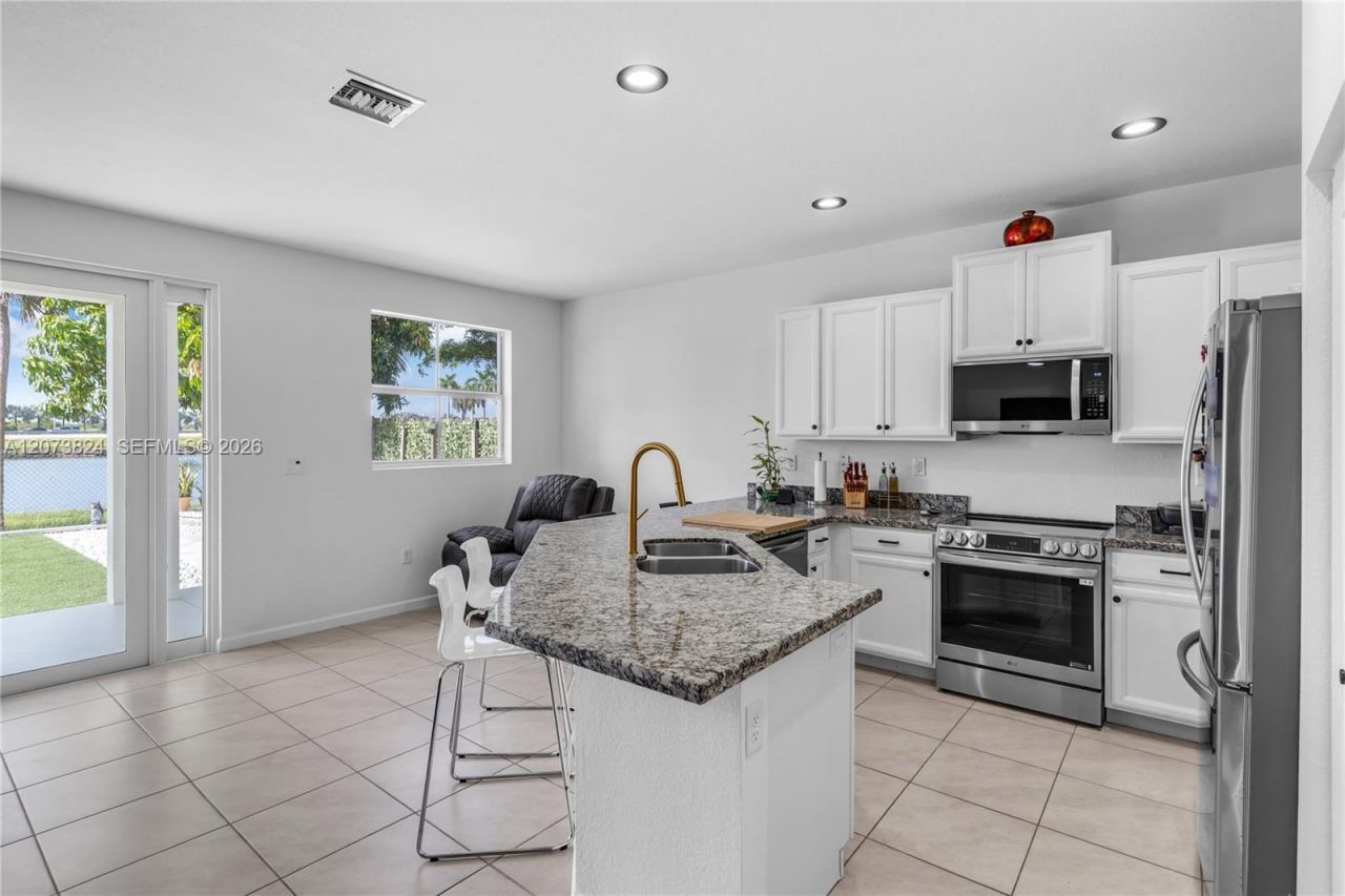 11938 SW 253rd Ter, Homestead, FL 33032 Photo
