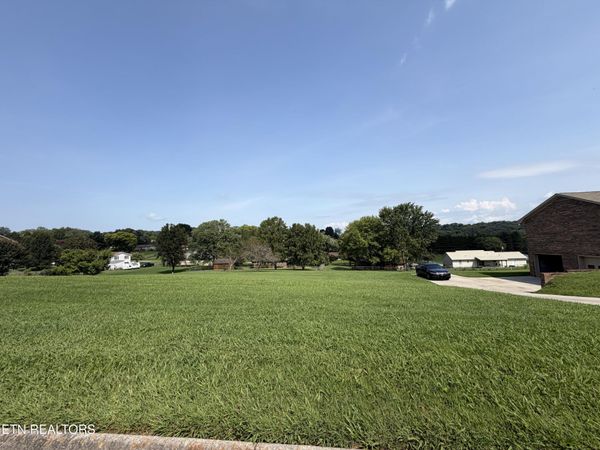 Cattlemans Drive, Lenoir City, TN 37772