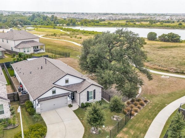 409 Gridiron CV, Leander, TX 78641