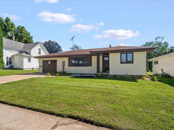 235 E Franklin , Denver, IA 50622