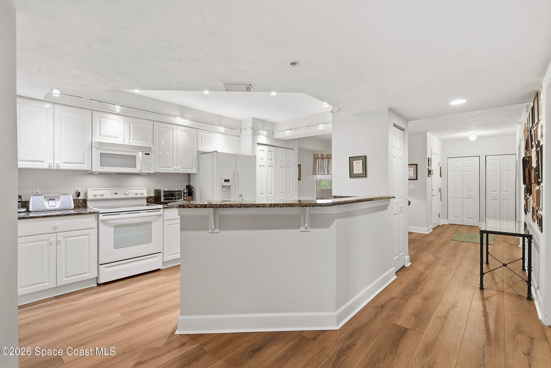 426 Bouchelle Drive , Unit 301, New Smyrna Beach, FL 32169 Photo