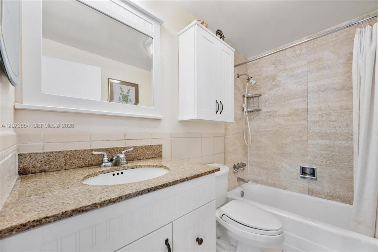 1408 Brickell Bay Dr, Unit 706, Miami, FL 33131 Photo