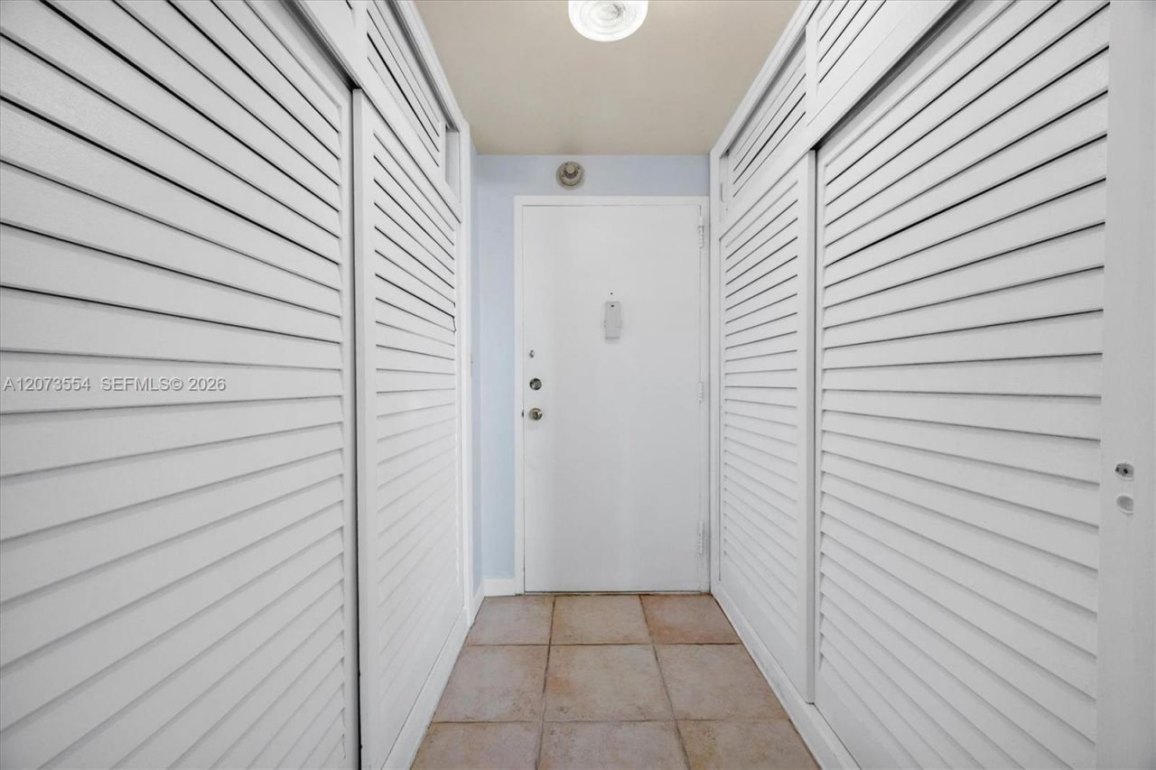 1408 Brickell Bay Dr, Unit 706, Miami, FL 33131 Photo