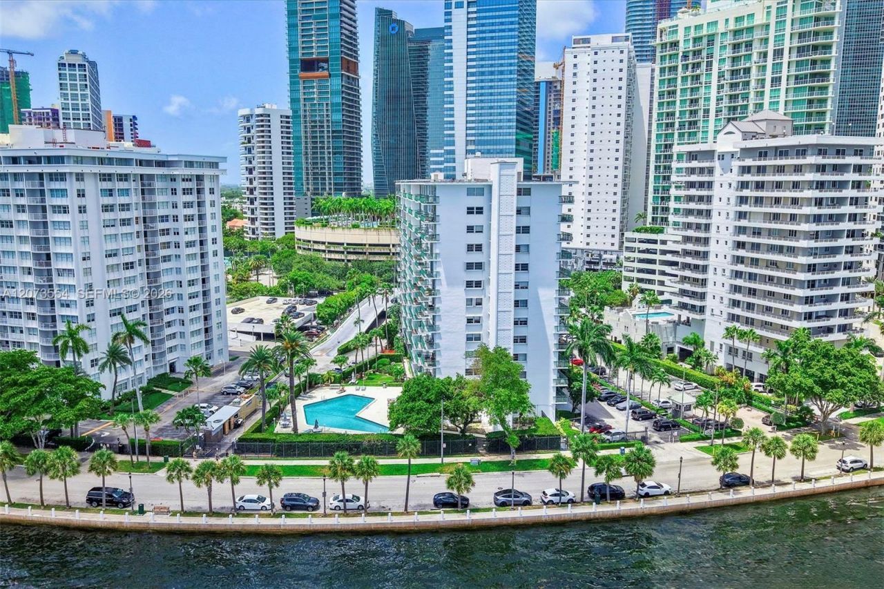 1408 Brickell Bay Dr, Unit 706, Miami, FL 33131 Photo