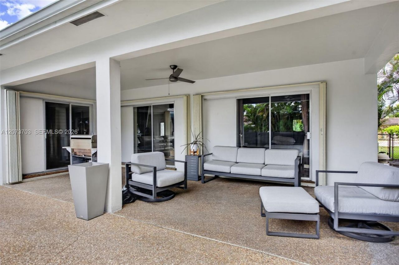 3200 NW 114th Ter, Coral Springs, FL 33065 Photo