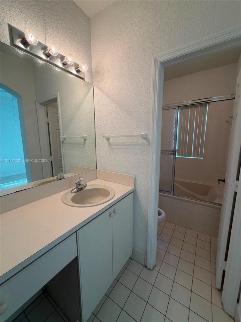 8245 NW 108th Ave, Unit 8-15, Doral, FL 33178 Photo