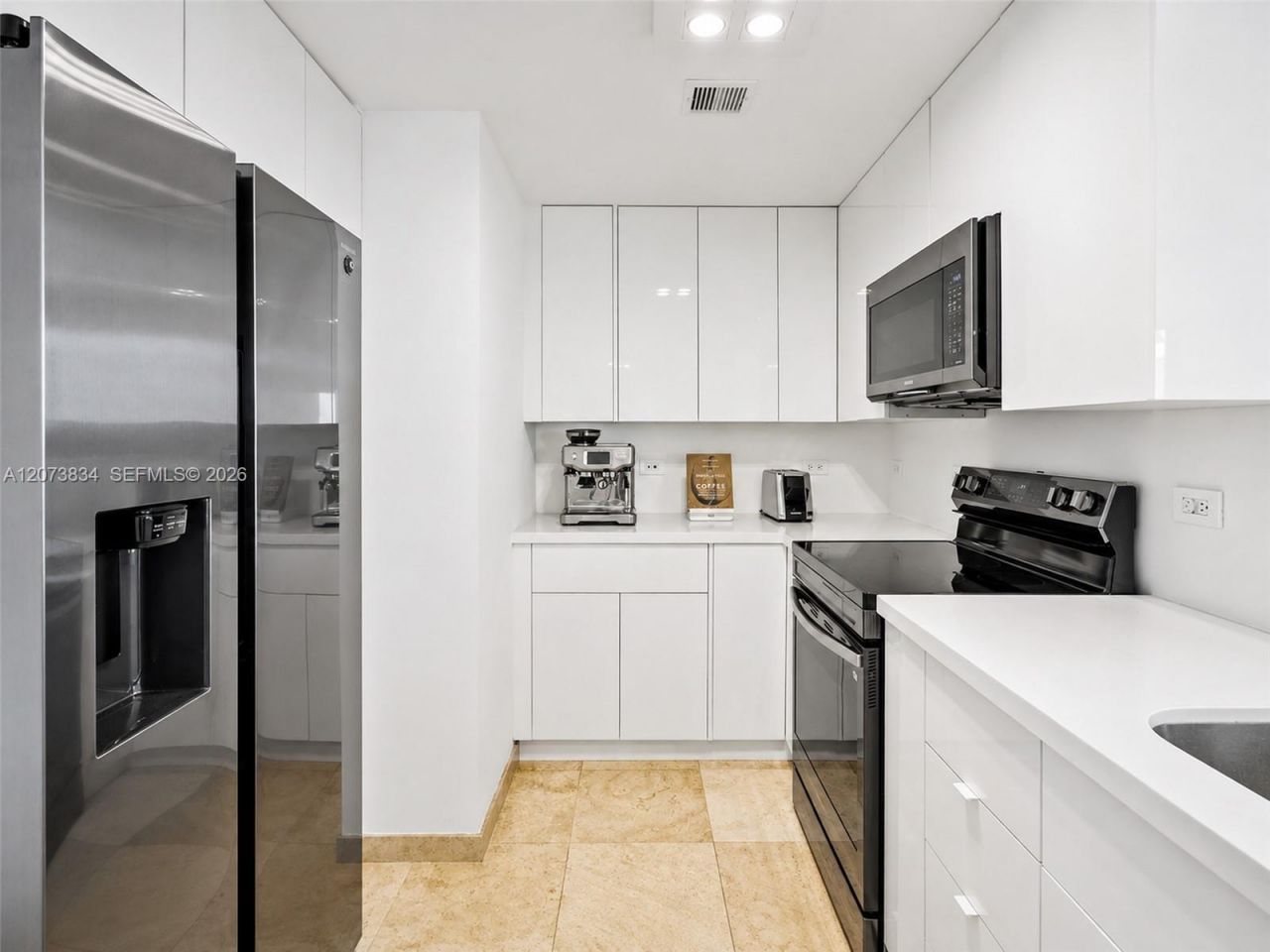 350 S Miami Ave , Unit 2304, Miami, FL 33130 Photo
