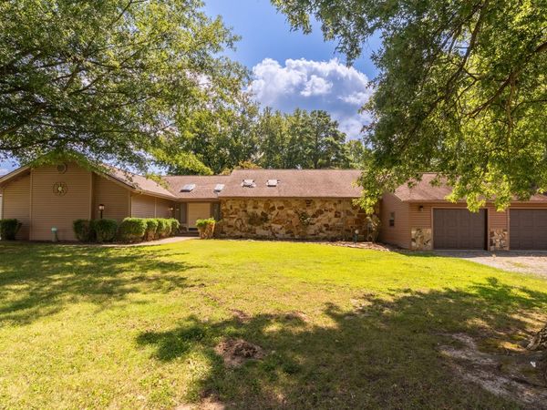 1109 Mockingbird Lane, Carterville, IL 62918