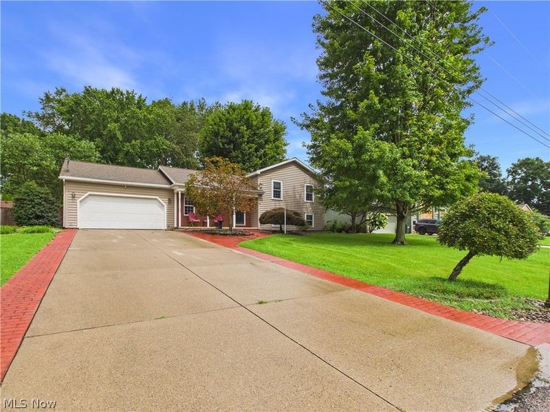 24 Maple Shade Drive, Marietta, OH 45750 Photo 2