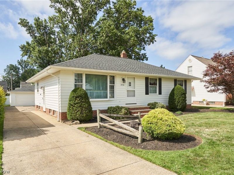 29581 Robert Street, Wickliffe, OH 44092 Photo 1