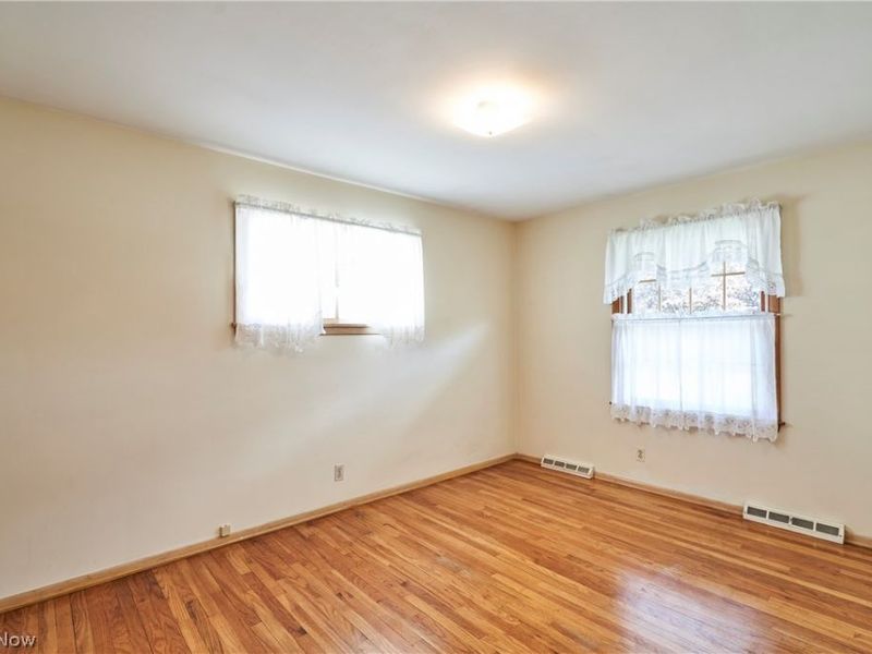29581 Robert Street, Wickliffe, OH 44092 Photo 15