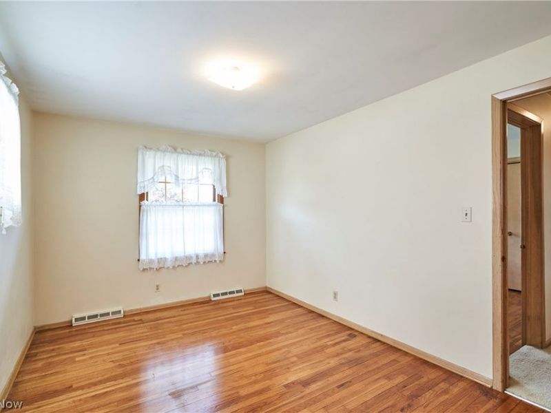 29581 Robert Street, Wickliffe, OH 44092 Photo 16