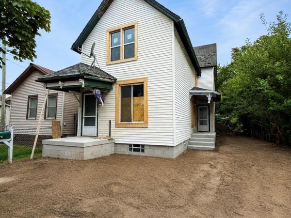1570 Butternut Street, Detroit, Mi 48216