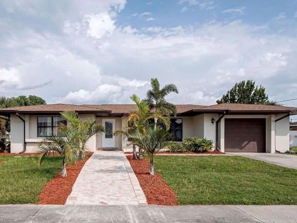 2516 BALTIC AVENUE , PORT CHARLOTTE, FL 33952