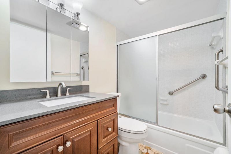 400 Village Green Circle W, Unit 102, Palm Springs, FL 33461 Photo