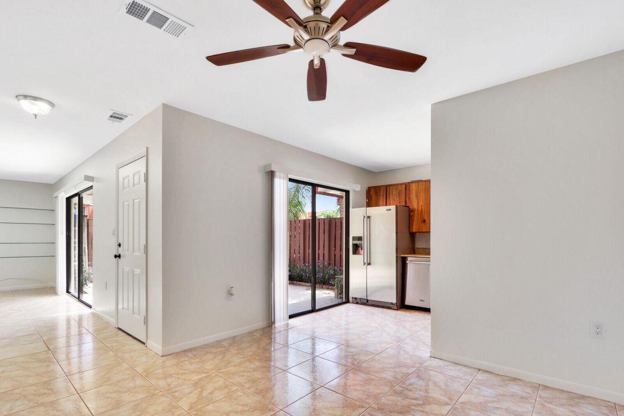 3358 Meridian Way N, Unit B, Palm Beach Gardens, FL 33410 Photo