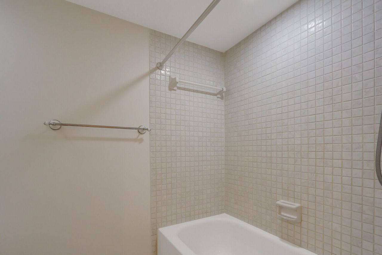 3358 Meridian Way N, Unit B, Palm Beach Gardens, FL 33410 Photo