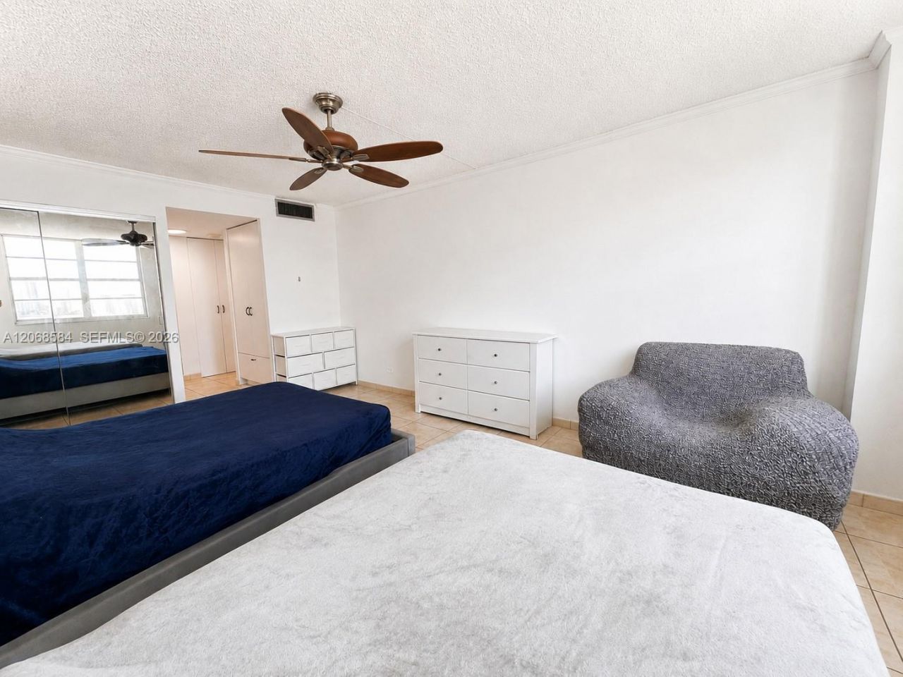 250 174th St, Unit 1615, Sunny Isles Beach, FL 33160 Photo