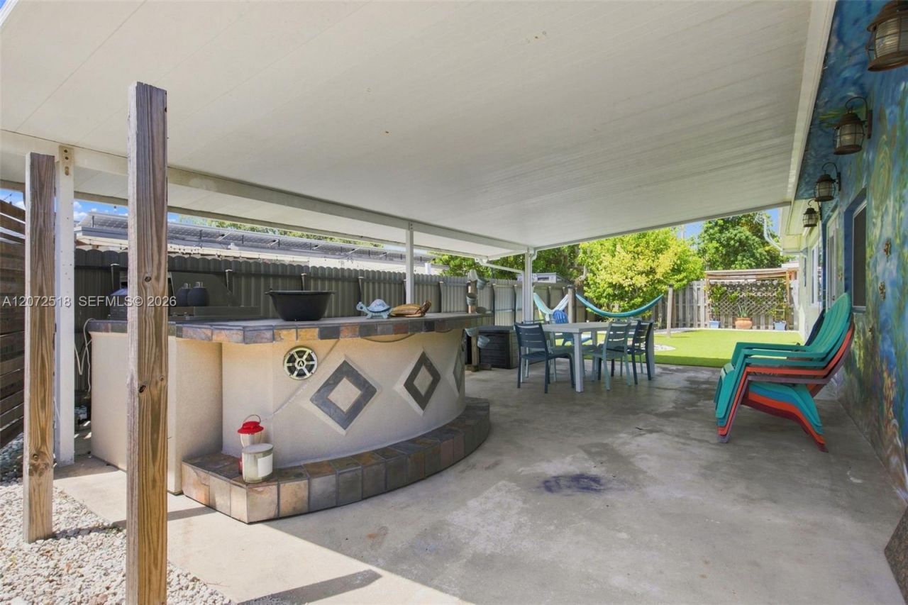 7640 NW 8th St , Pembroke Pines, FL 33024 Photo