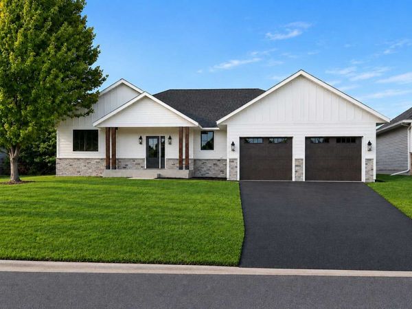 1215 Moor Stone Drive NE, Alexandria, MN 56308