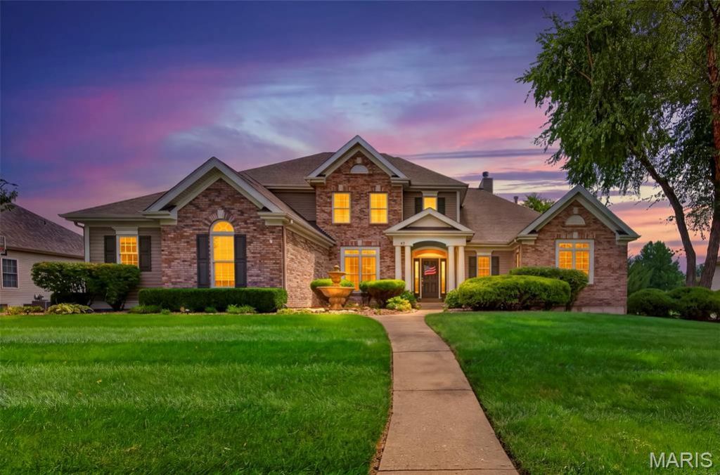 62 Saybridge Manor Parkway , Lake Saint Louis, MO 63367 Main Photo