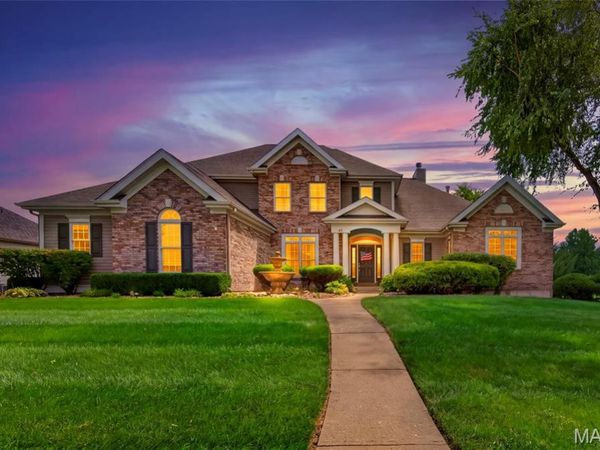 62 Saybridge Manor Parkway , Lake St Louis, MO 63367