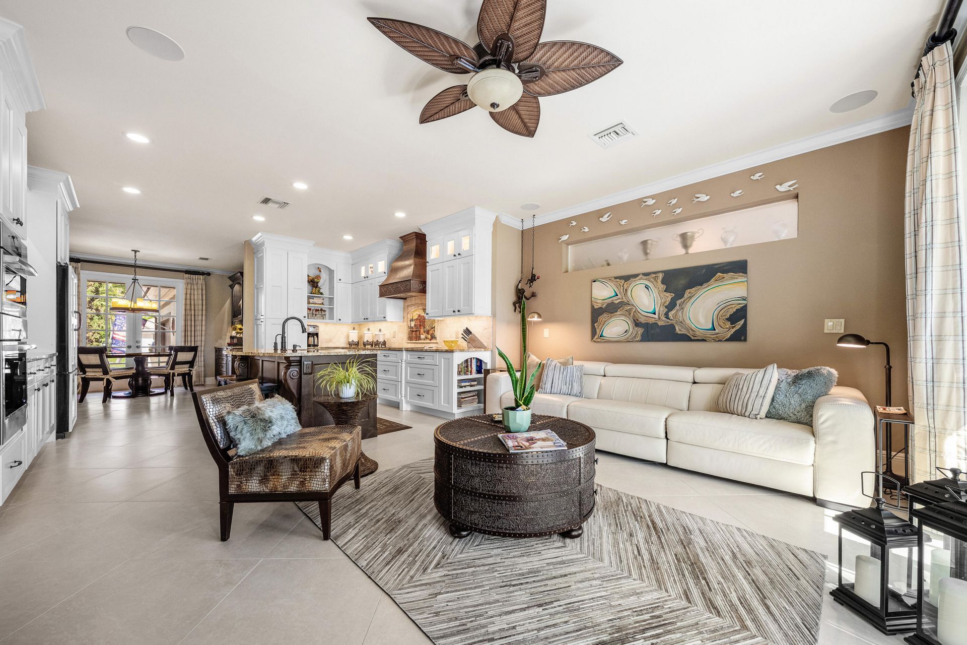 586 N Country Club Drive, Atlantis, FL 33462 Photo