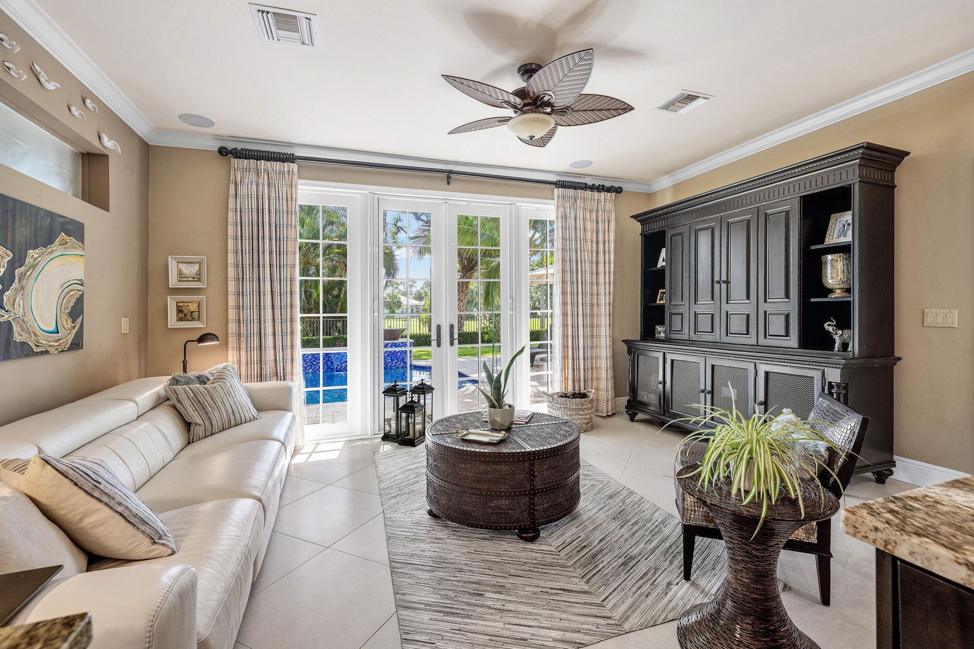 586 N Country Club Drive, Atlantis, FL 33462 Photo