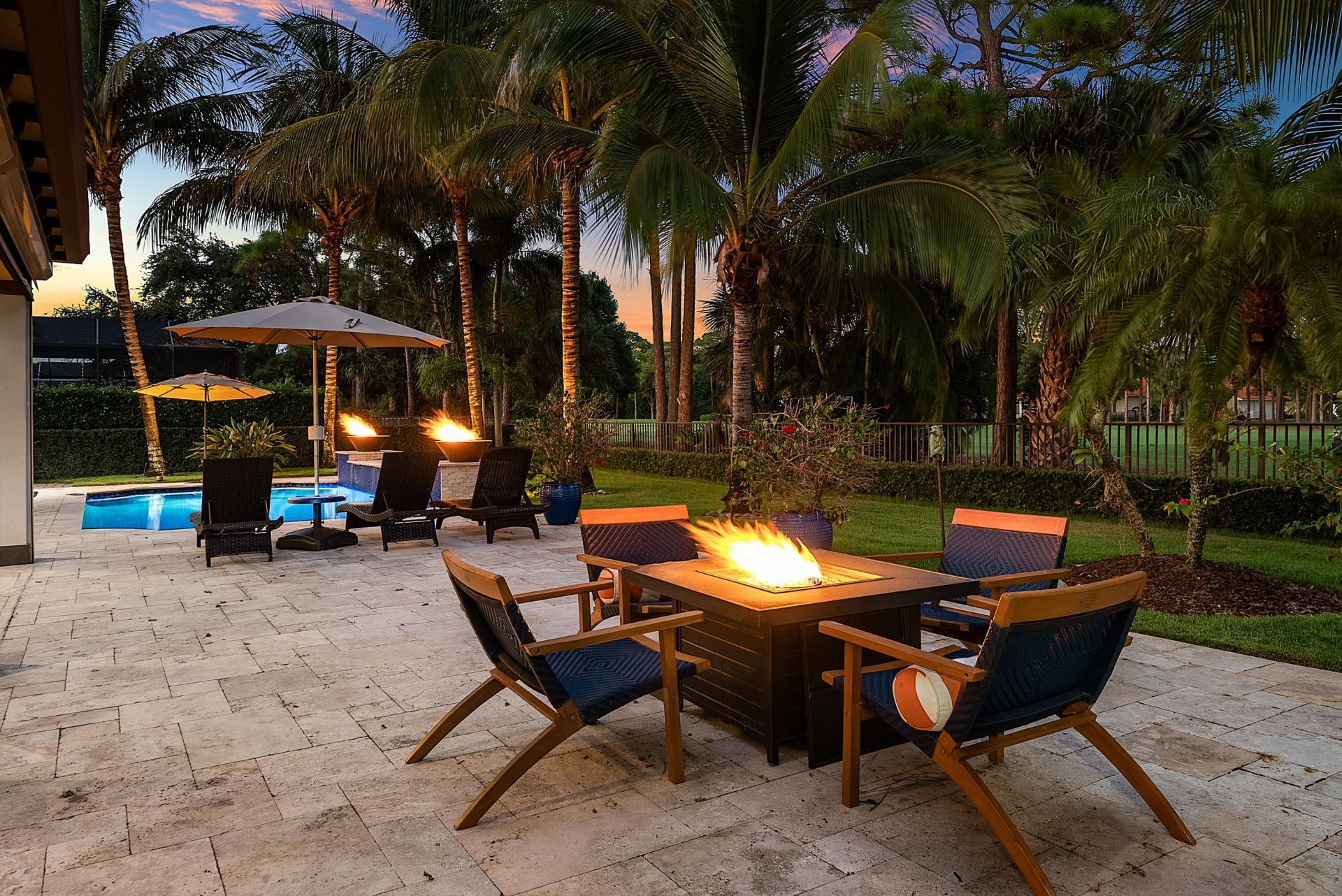 586 N Country Club Drive, Atlantis, FL 33462 Photo
