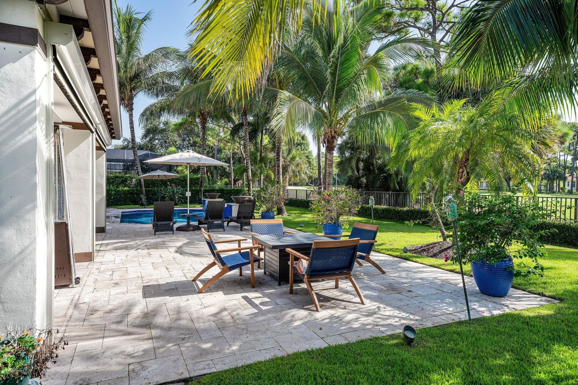 586 N Country Club Drive, Atlantis, FL 33462 Photo