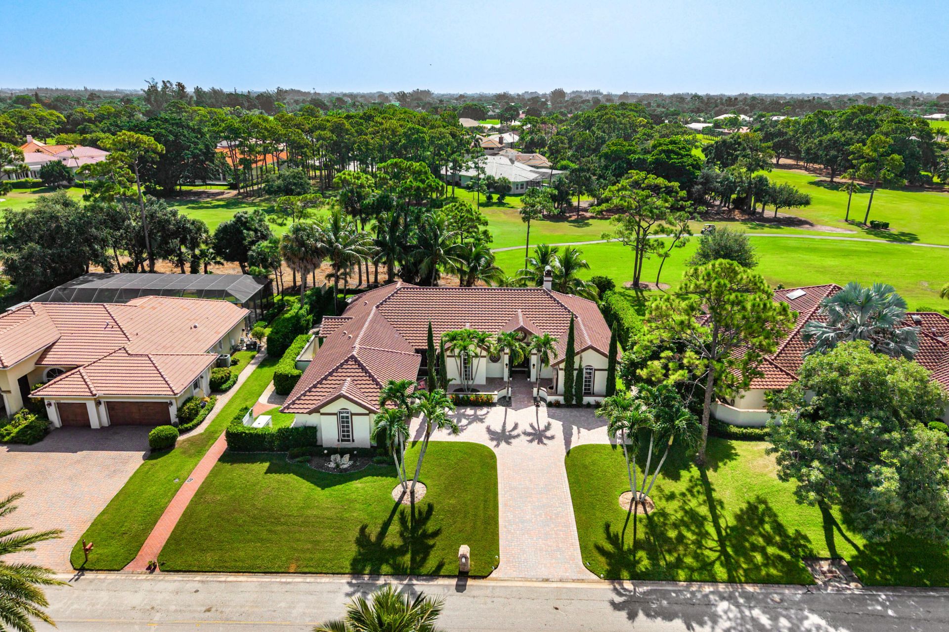 586 N Country Club Drive, Atlantis, FL 33462 Photo