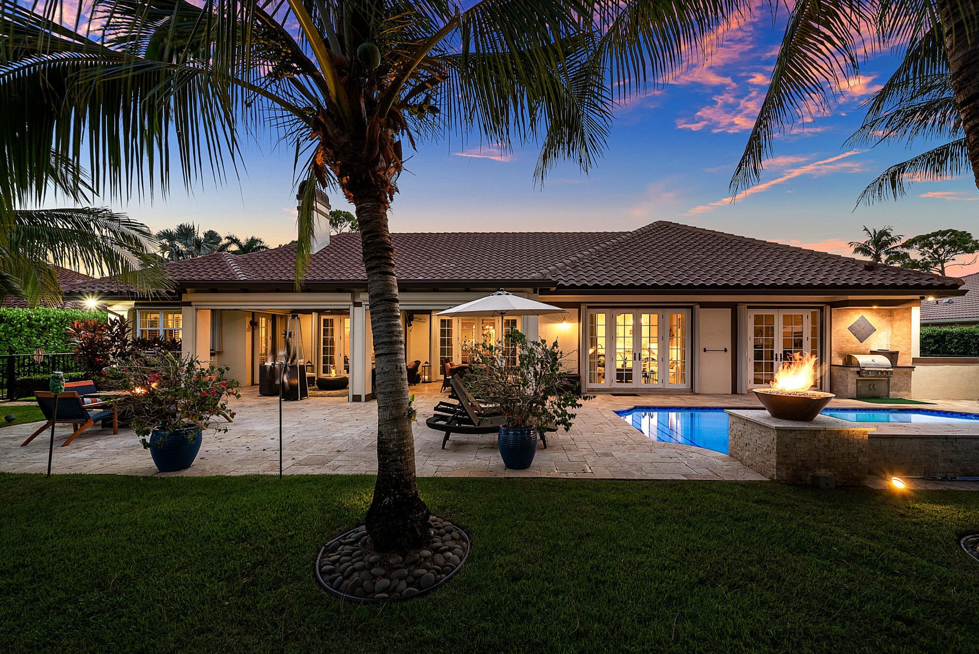 586 N Country Club Drive, Atlantis, FL 33462 Photo