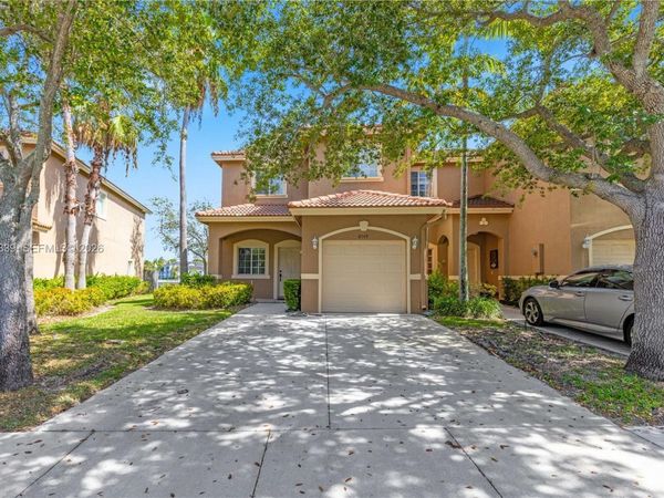 8549 SW 214th Ln , Cutler Bay, FL 33189