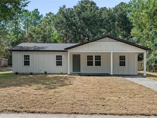 2558 Farnell Drive, Mobile, AL 36605