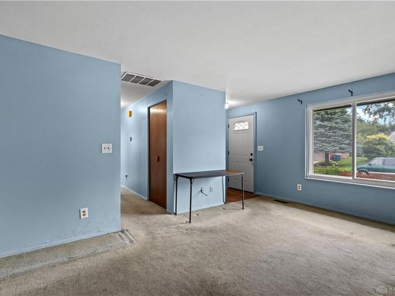 7161 Saffron Drive, Huber Heights, OH 45424 Photo 11