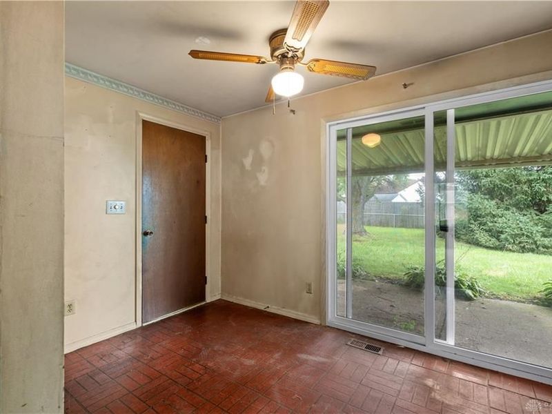 7161 Saffron Drive, Huber Heights, OH 45424 Photo 13